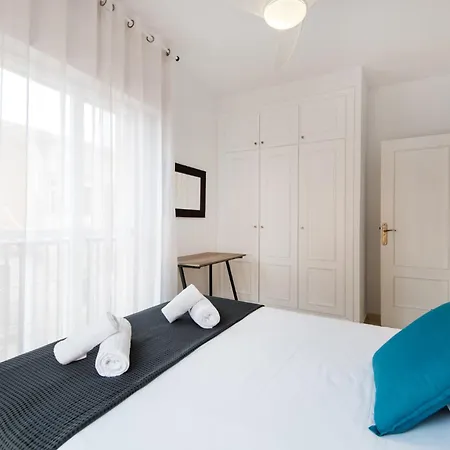 New 2nd Corner Center Ideal For Groups Màlaga